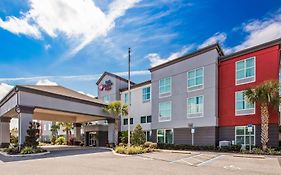 Best Western Plus Chain Of Lakes Inn & Suites